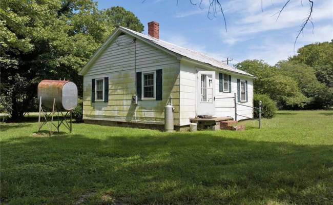 7848 Guinea Road, Gloucester County, VA 23061