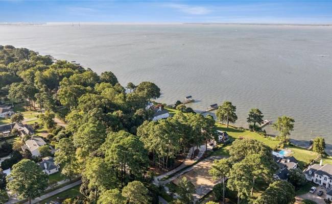 803 Riverside Drive, Newport News, VA 23606