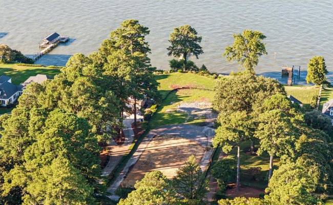 803 Riverside Drive, Newport News, VA 23606
