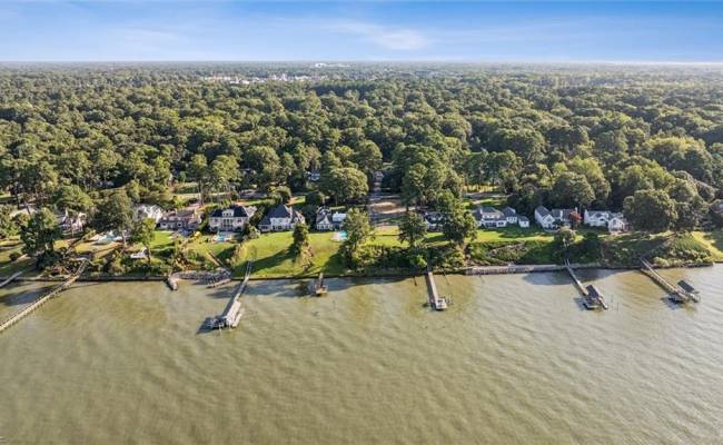 803 Riverside Drive, Newport News, VA 23606