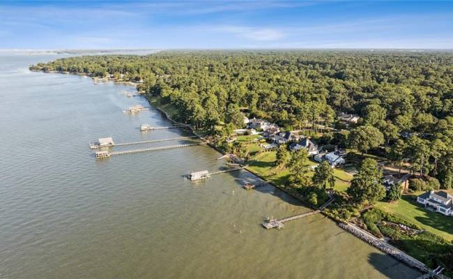 803 Riverside Drive, Newport News, VA 23606