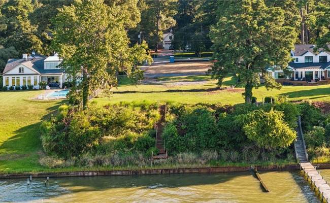 803 Riverside Drive, Newport News, VA 23606