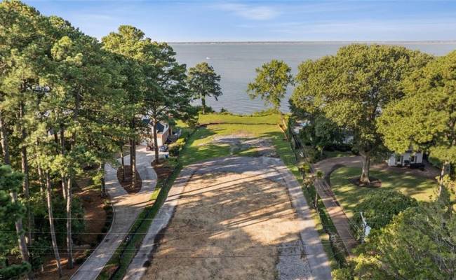 803 Riverside Drive, Newport News, VA 23606