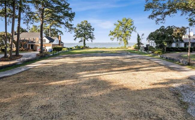 803 Riverside Drive, Newport News, VA 23606