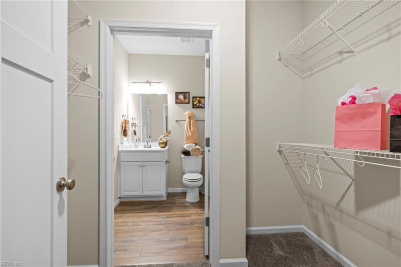 Photo 10 of 18 residential for sale in Suffolk virginia