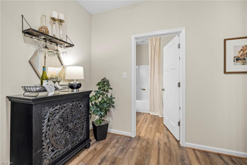 Photo 7 of 18 residential for sale in Suffolk virginia
