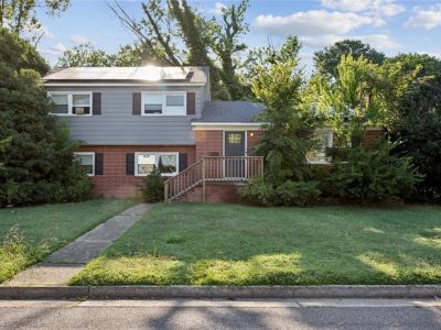 property image for 18 Brookfield Drive HAMPTON VA 23666