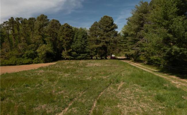 2048 Twiggs Ferry Road, Middlesex County, VA 23071