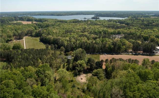 2048 Twiggs Ferry Road, Middlesex County, VA 23071