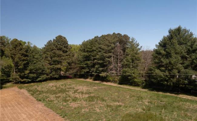 2048 Twiggs Ferry Road, Middlesex County, VA 23071