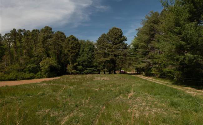 2048 Twiggs Ferry Road, Middlesex County, VA 23071