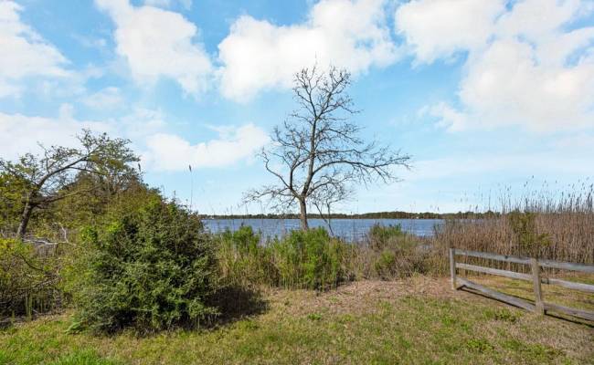 15 King Kove Lane, Hampton, VA 23669