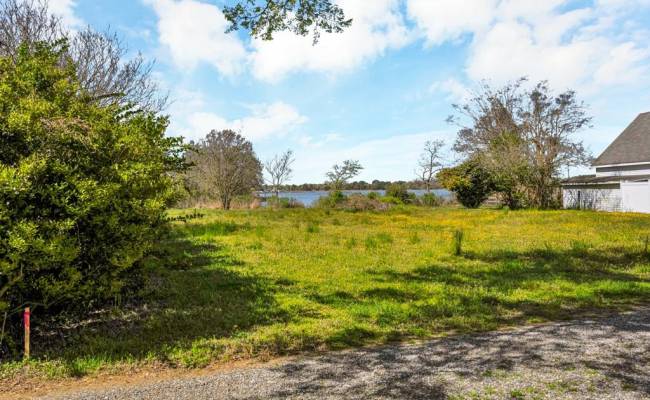 15 King Kove Lane, Hampton, VA 23669