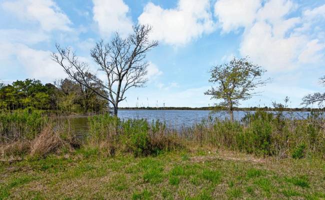 15 King Kove Lane, Hampton, VA 23669