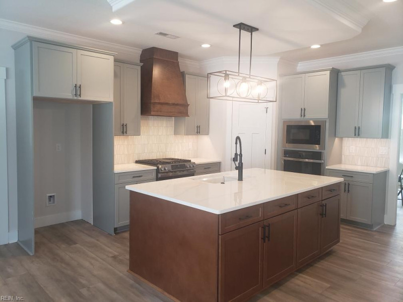 Photo 14 of 44 residential for sale in Virginia Beach virginia