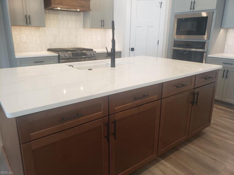 Photo 18 of 44 residential for sale in Virginia Beach virginia