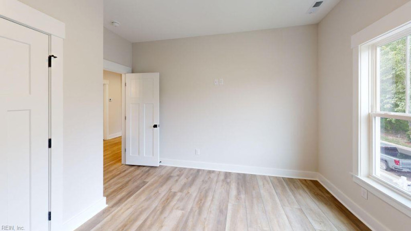 Photo 26 of 44 residential for sale in Virginia Beach virginia