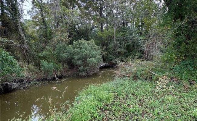 401 Pointe Vista Drive, Pasquotank County, NC 27909