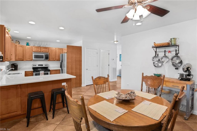 Photo 5 of 36 residential for sale in Accomack County virginia