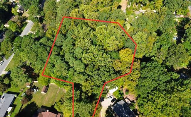 105 Lorac Court, York County, VA 23185