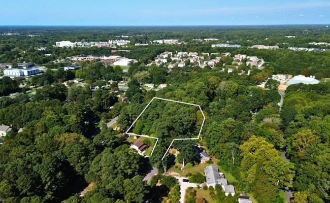 105 Lorac Court, York County, VA 23185