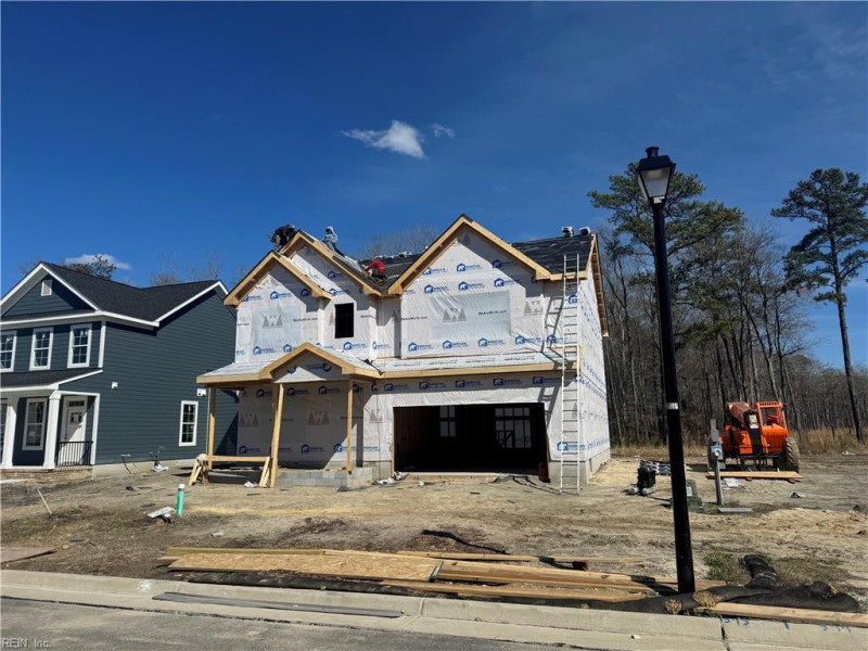 Photo 2 of 7 residential for sale in Chesapeake virginia