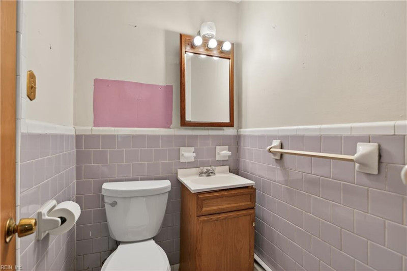 Photo 21 of 32 residential for sale in Hampton virginia