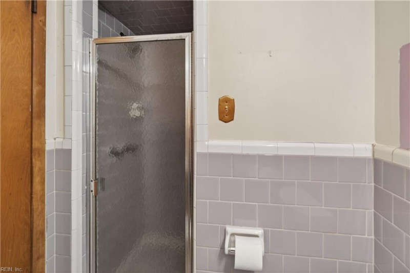 Photo 22 of 32 residential for sale in Hampton virginia