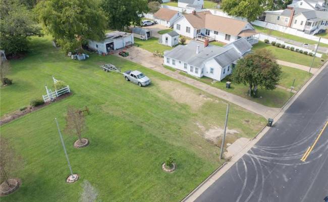 1360 Poquoson Avenue, Poquoson, VA 23662