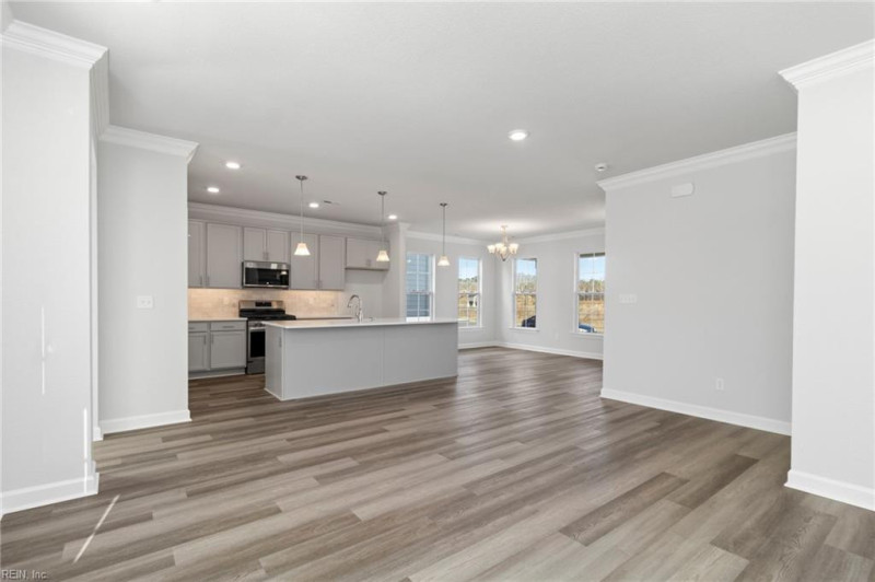 Photo 10 of 46 residential for sale in Chesapeake virginia