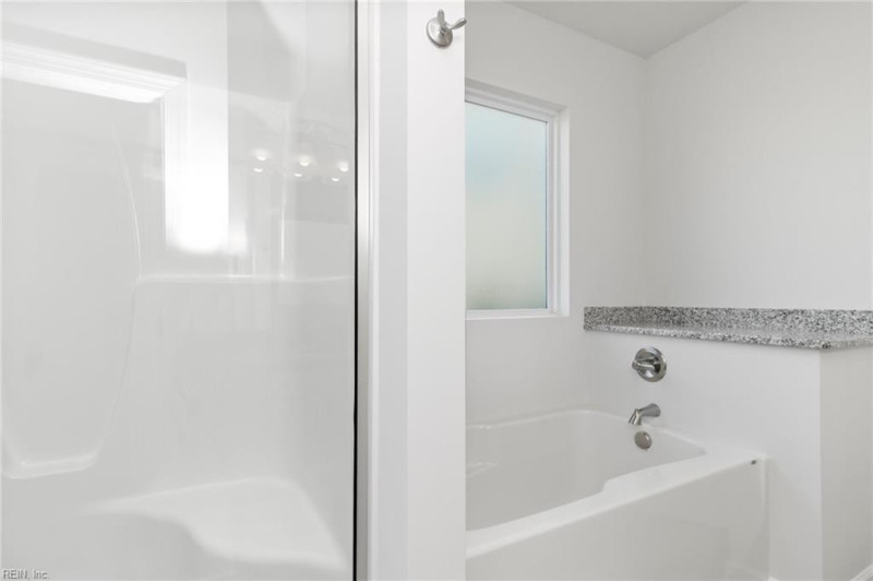 Photo 17 of 46 residential for sale in Chesapeake virginia