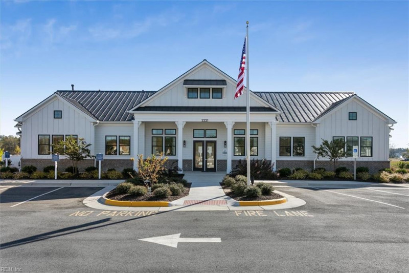 Photo 34 of 46 residential for sale in Chesapeake virginia