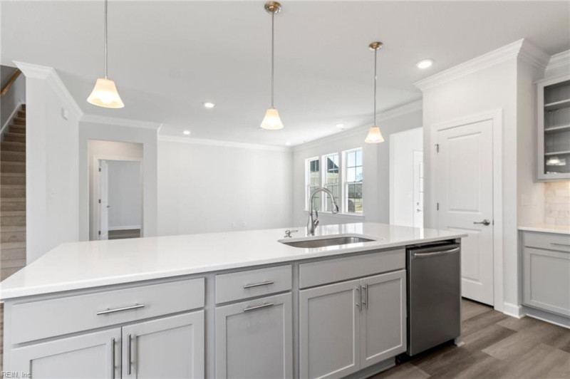 Photo 7 of 46 residential for sale in Chesapeake virginia