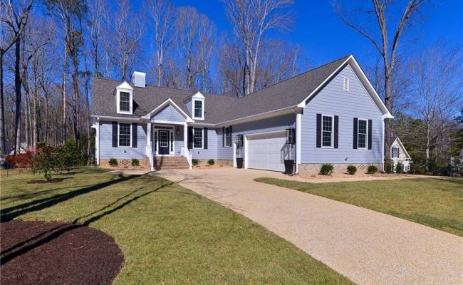 5341 Ridgewood Hills Drive, James City County, VA 23188