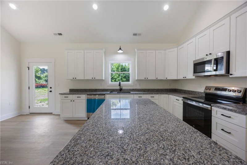 Photo 12 of 42 residential for sale in Pasquotank County virginia