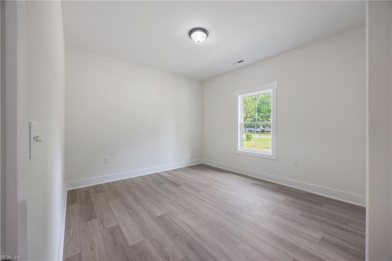 Photo 23 of 42 residential for sale in Pasquotank County virginia