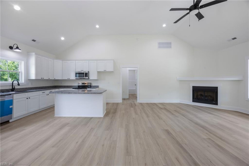 Photo 8 of 42 residential for sale in Pasquotank County virginia