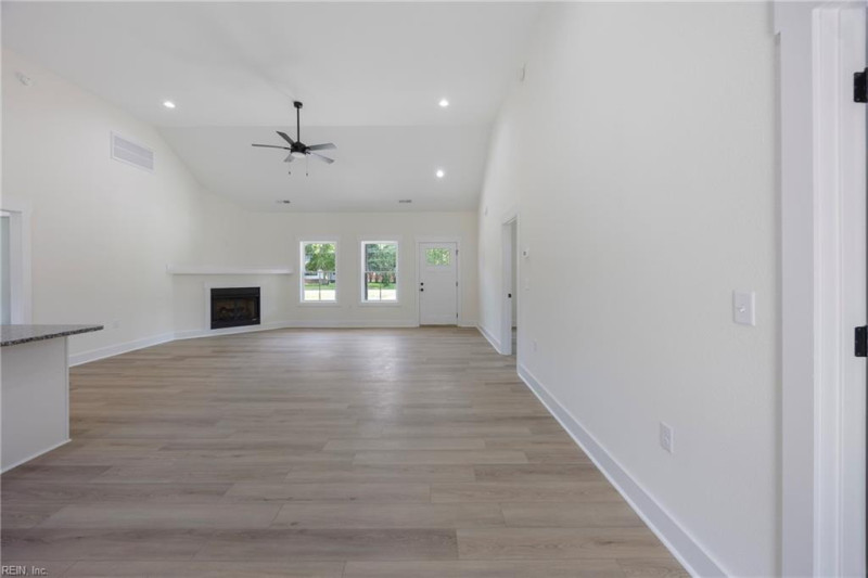 Photo 9 of 42 residential for sale in Pasquotank County virginia