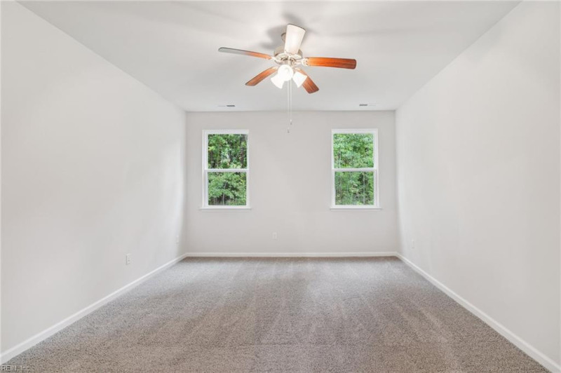 Photo 10 of 33 residential for sale in Gloucester County virginia