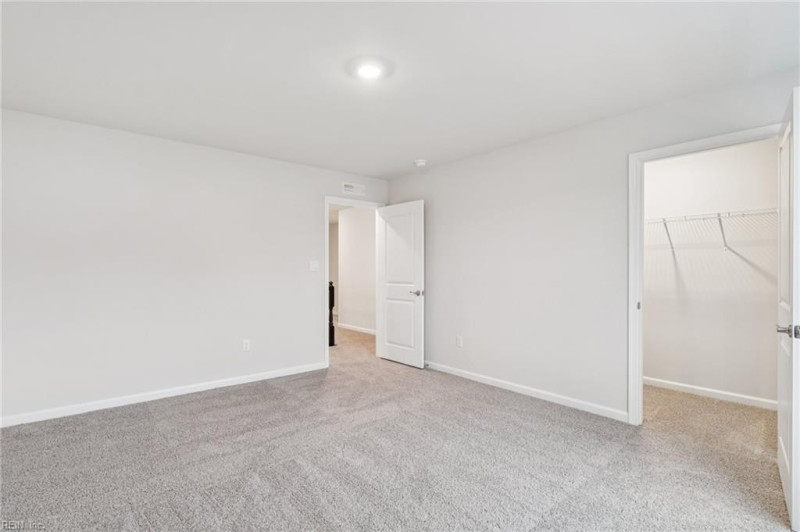 Photo 15 of 33 residential for sale in Gloucester County virginia