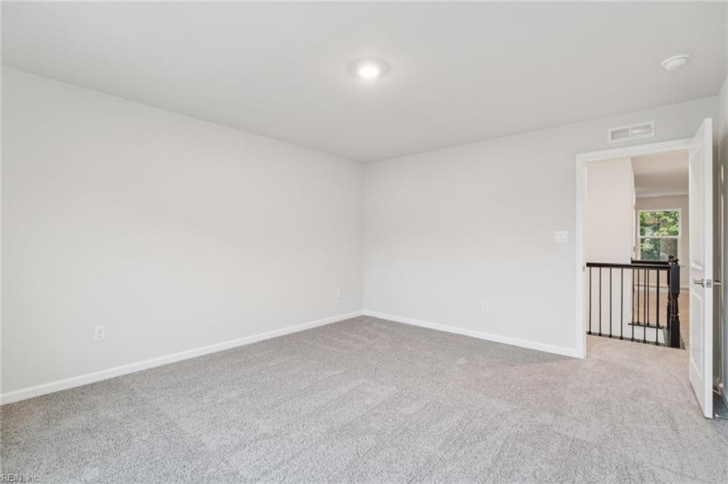 Photo 16 of 33 residential for sale in Gloucester County virginia