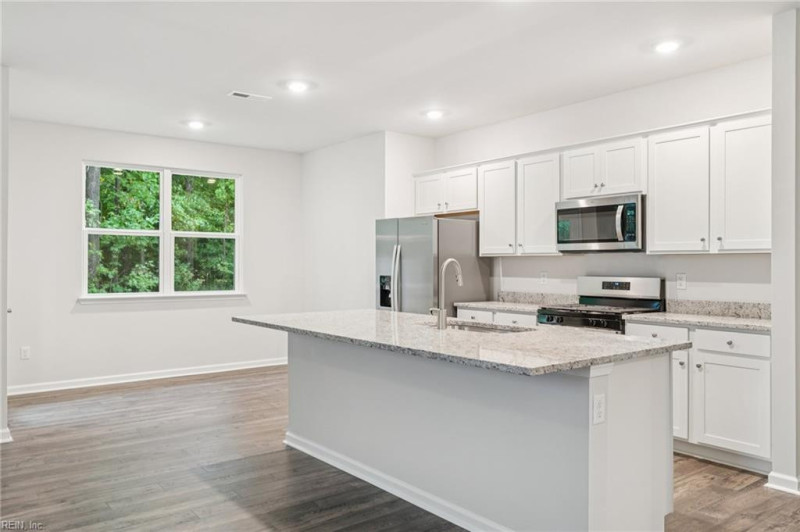 Photo 2 of 33 residential for sale in Gloucester County virginia