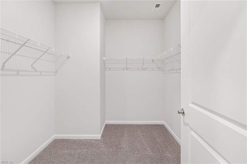 Photo 21 of 33 residential for sale in Gloucester County virginia