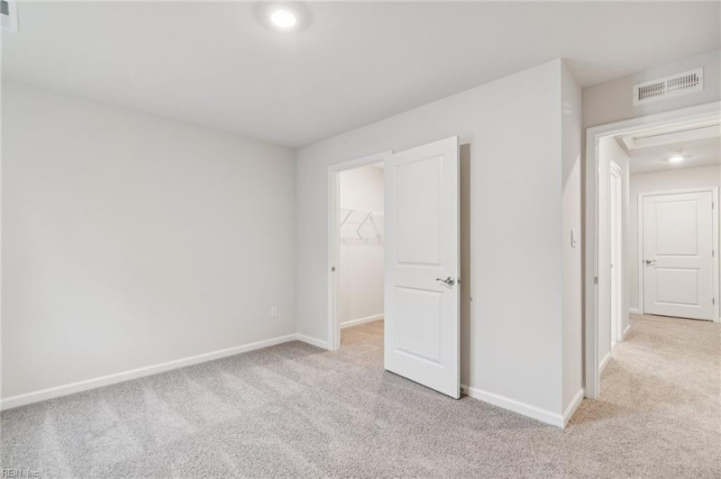 Photo 22 of 33 residential for sale in Gloucester County virginia