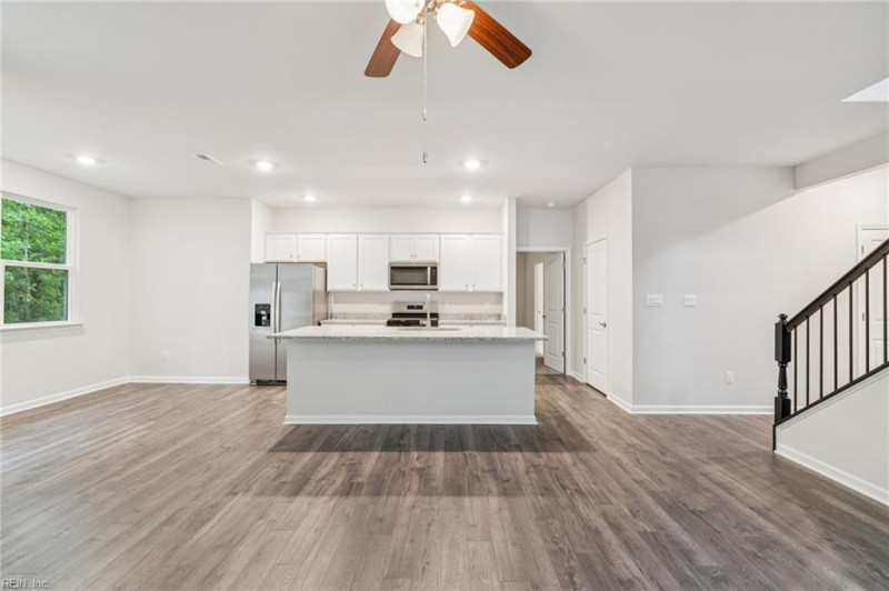 Photo 3 of 33 residential for sale in Gloucester County virginia