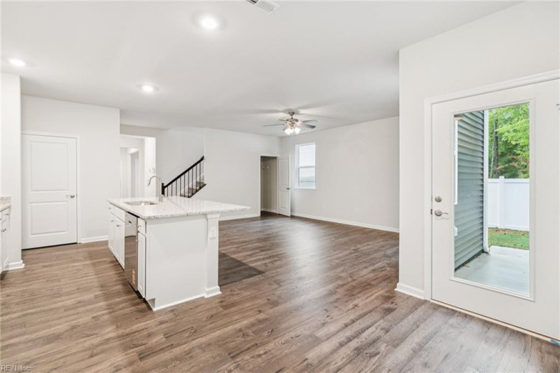 Photo 6 of 33 residential for sale in Gloucester County virginia