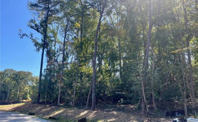 5349 RIDGEWOOD Hills, James City County, VA 23188
