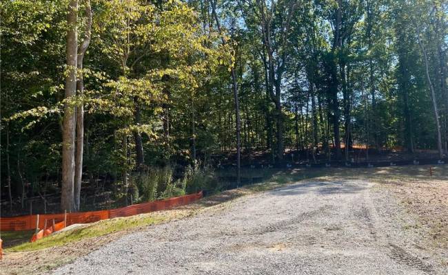 5333 RIDGEWOOD Hills, James City County, VA 23188