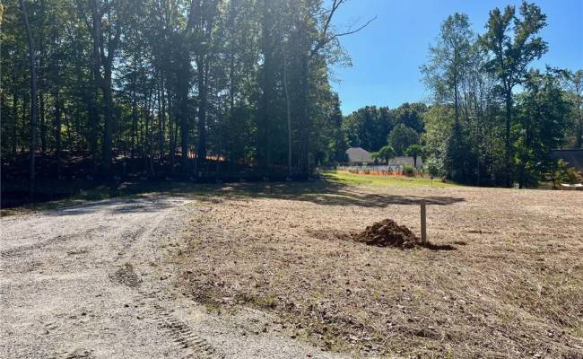 5337 RIDGEWOOD Hills, James City County, VA 23188