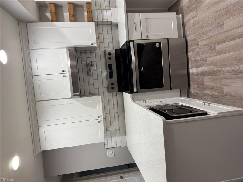 Photo 2 of 29 residential for sale in Portsmouth virginia